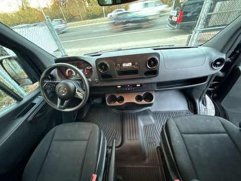 Used 2020 Mercedes-Benz Sprinter 2500 w/ Driver Convenience Package image 20