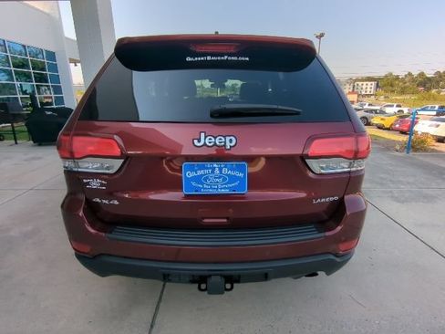 Used 2020 Jeep Grand Cherokee Laredo AWD/4WD image 6
