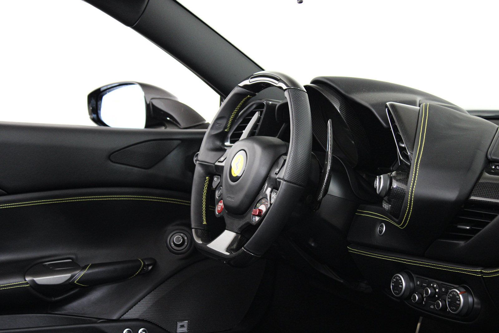 Certified 2017 Ferrari 488 Spider RWD image 31