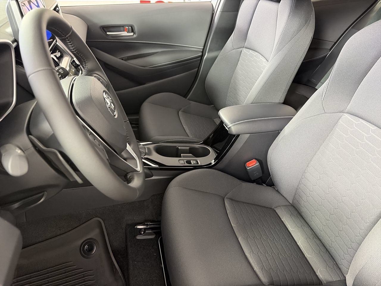 New 2027 Toyota Corolla SE FWD image 19