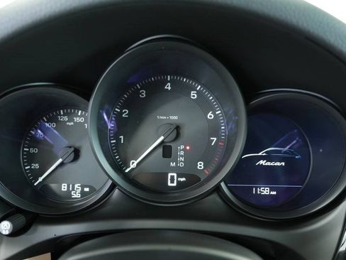 New 2025 Porsche Macan image 14