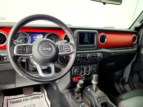 Used 2021 Jeep Gladiator Rubicon w/ Trailer Tow Package AWD/4WD image 11