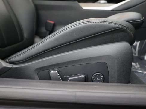 Used 2025 BMW 430i Coupe w/ Premium Package RWD image 34