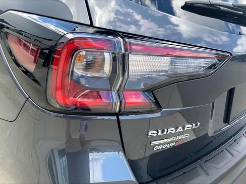 Used 2025 Subaru Outback Premium AWD/4WD image 28