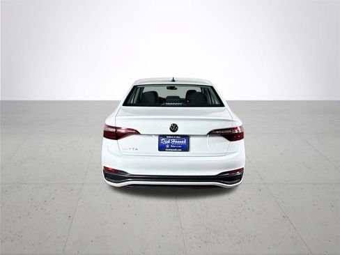 Used 2024 Volkswagen Jetta S FWD image 8