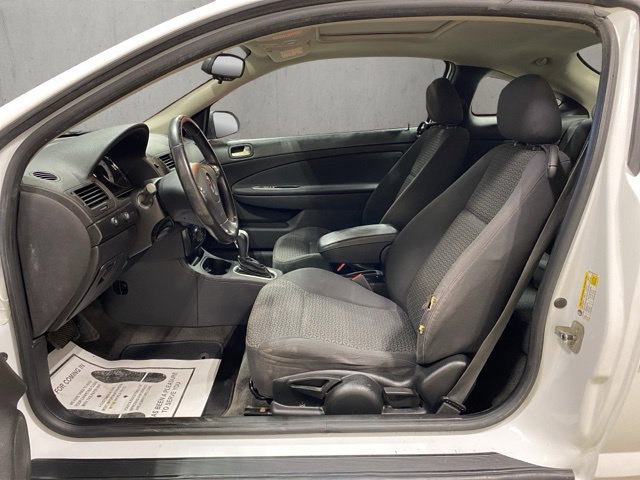 Used 2009 Pontiac G5 w/ Sun And Sound Package FWD image 12