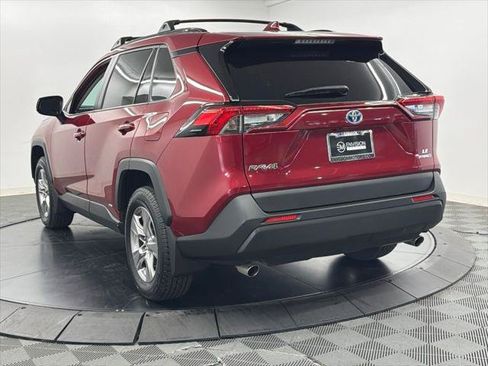 Certified 2024 Toyota RAV4 LE AWD/4WD image 12