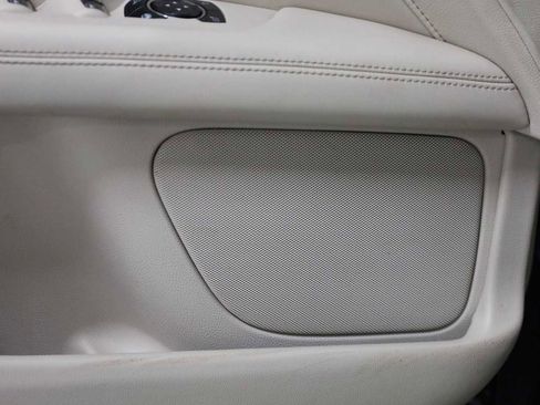 Used 2017 Lincoln MKZ Reserve w/ Climate Package image 17