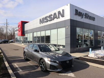 Certified 2025 Nissan Altima 2.5 SR