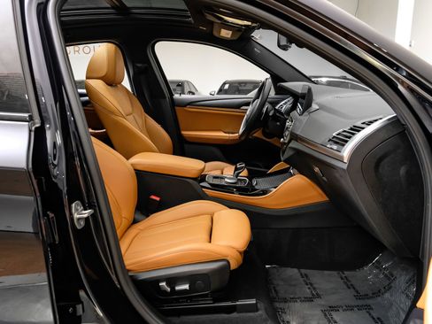 Used 2023 BMW X4 xDrive30i w/ M Sport Package image 36