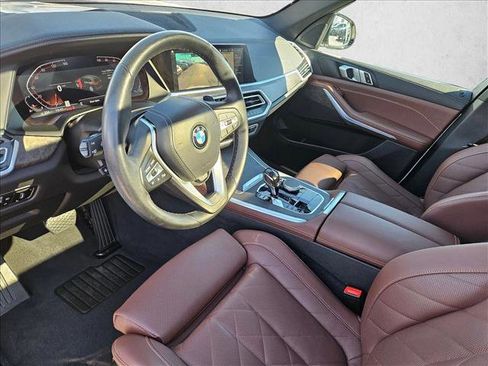 Used 2023 BMW X5 xDrive40i w/ Premium Package image 10