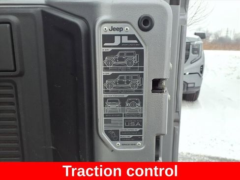 Used 2020 Jeep Wrangler Unlimited Rubicon w/ Quick Order Package 28Y Recon image 26