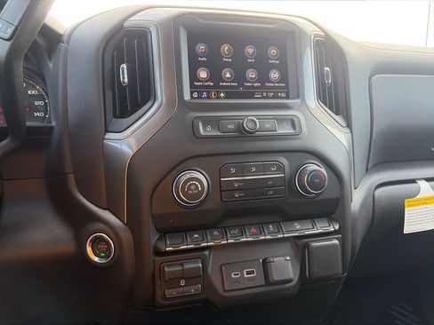 New 2026 Chevrolet Silverado 1500 Custom Trail Boss w/ LPO, Dark Essentials Package AWD/4WD image 19
