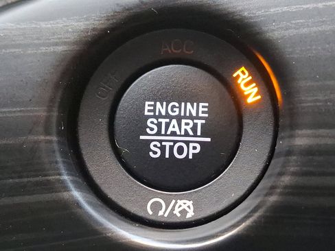 Certified 2020 Jeep Grand Cherokee Altitude image 24