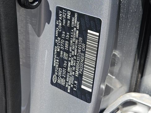 Certified 2026 Hyundai Venue SEL FWD image 15