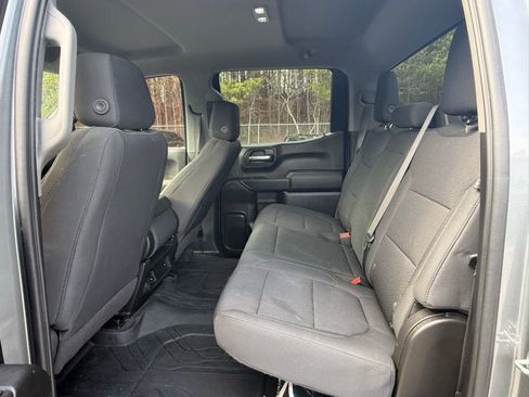 Used 2020 Chevrolet Silverado 1500 Custom w/ Custom Value Package image 10