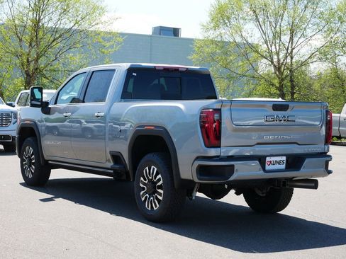 New 2026 GMC Sierra 3500 Denali Ultimate AWD/4WD image 3