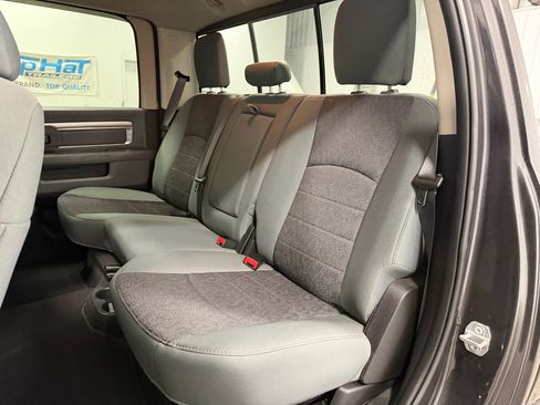 Used 2018 RAM 3500 Big Horn image 28