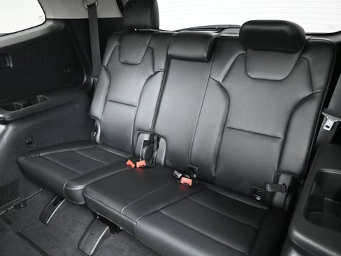 Used 2025 Kia Telluride S FWD image 30