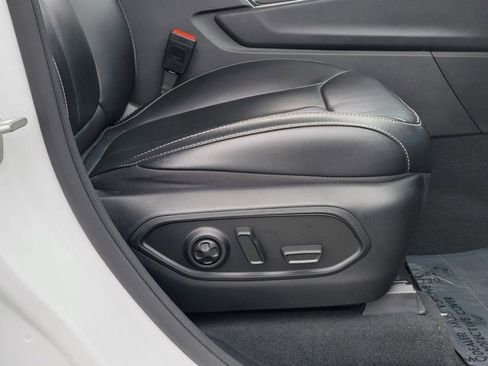 Used 2024 Jeep Grand Cherokee L Limited w/ Luxury Tech Group II image 36