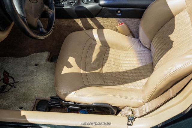 Used 2001 Chevrolet Corvette Convertible w/ Preferred Equipment Group2 RWD image 32