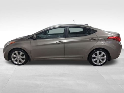 Used 2013 Hyundai Elantra Limited image 9