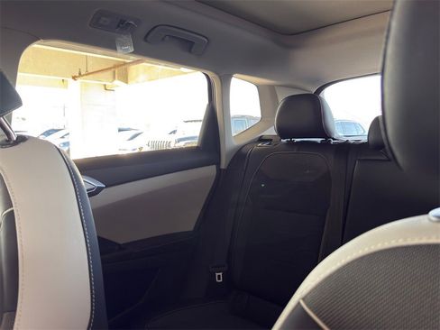 New 2026 Volkswagen Taos SE image 25