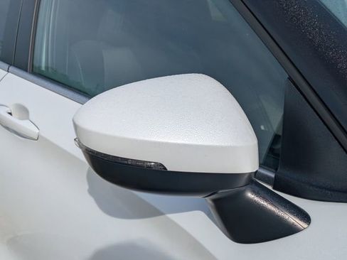 Used 2025 Mitsubishi Outlander ES image 10