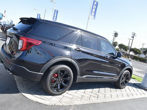 Used 2022 Ford Explorer ST w/ Equipment Group 401A image 2