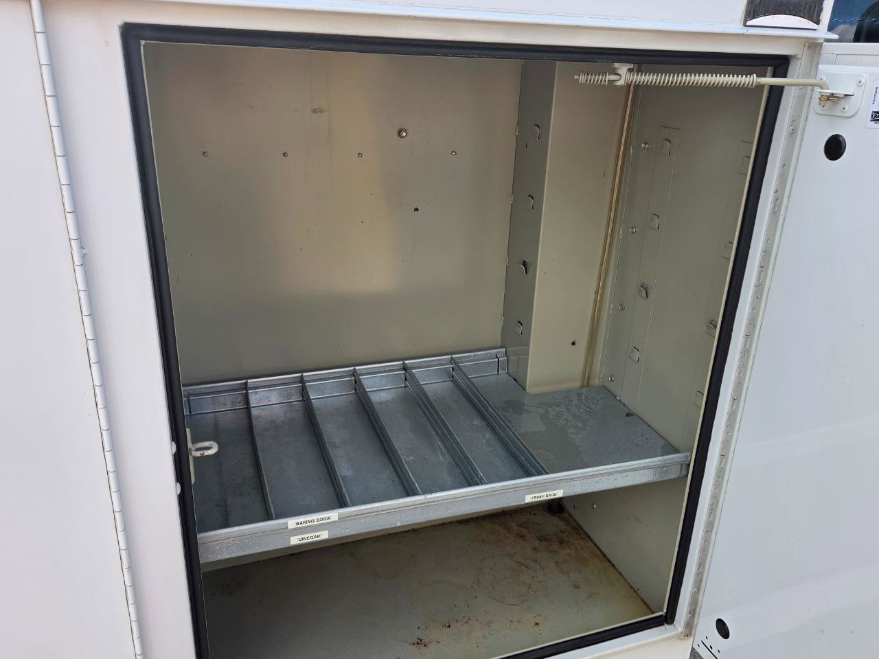 Used 2011 Ford E-350 and Econoline 350 Super Duty w/ PWR Locks & Windows Group RWD image 25