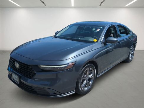 Used 2023 Honda Accord EX image 2