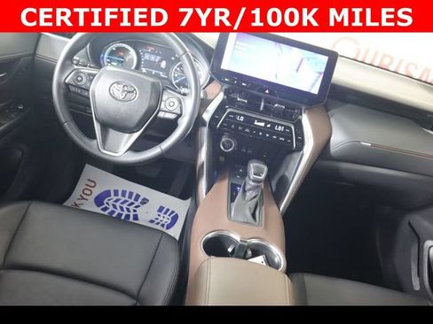 Used 2023 Toyota Venza XLE AWD/4WD image 24