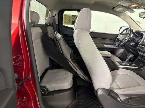 Used 2016 Chevrolet Colorado LT AWD/4WD image 29
