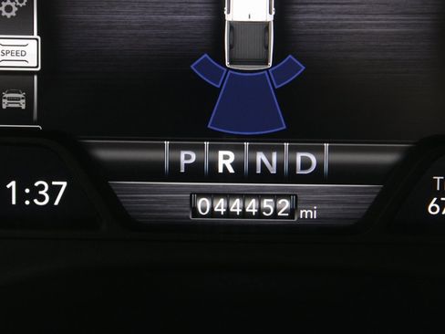 Used 2020 RAM 3500 Laramie image 13