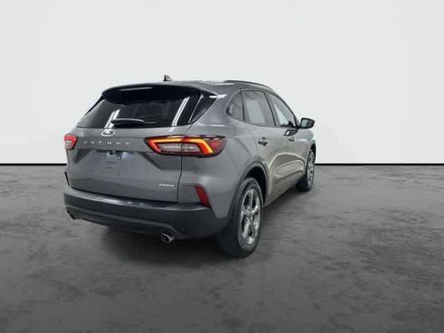Used 2025 Ford Escape ST-Line Select AWD/4WD image 4