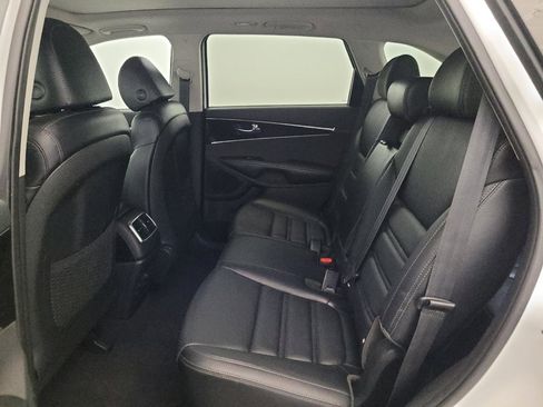 Used 2020 Kia Sorento EX AWD/4WD image 18