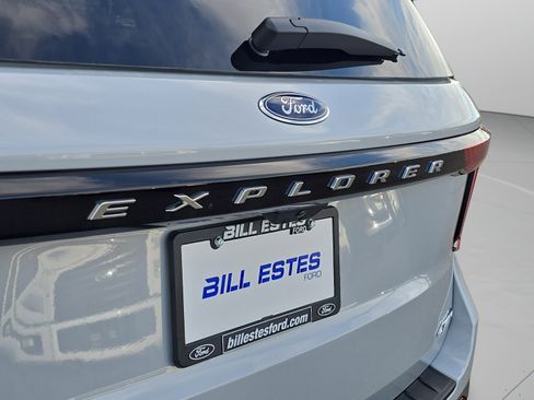 New 2026 Ford Explorer Active w/ Active Comfort Package AWD/4WD image 32