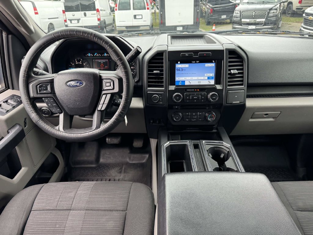 Used 2017 Ford F150 XL w/ Equipment Group 101A Mid AWD/4WD image 15