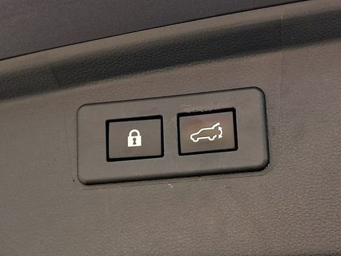 Used 2020 Subaru Outback Touring XT AWD/4WD image 33