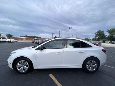 Used 2016 Chevrolet Cruze LS FWD image 6