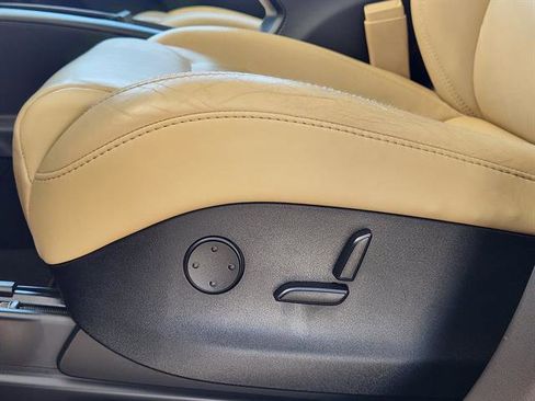 Used 2017 Tesla Model X 90D image 18