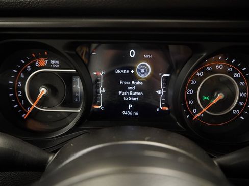 Certified 2024 Jeep Wrangler Willys image 25