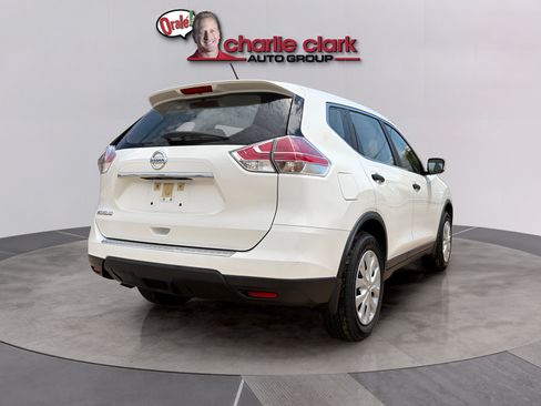 Used 2016 Nissan Rogue S FWD image 5