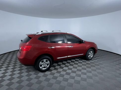 Used 2014 Nissan Rogue S w/ Convenience Package AWD/4WD image 9