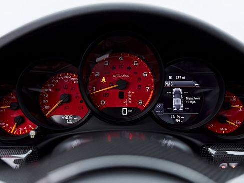 Used 2019 Porsche 911 GT2 RS RWD image 76