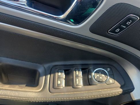Used 2013 Ford Explorer XLT FWD image 10