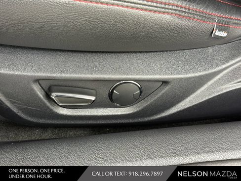 Used 2018 Ford Mustang GT RWD image 21
