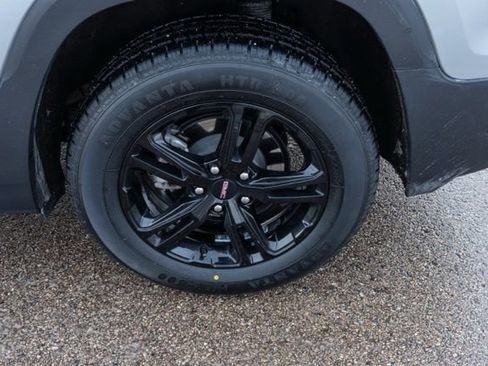 Used 2023 GMC Terrain AT4 image 13