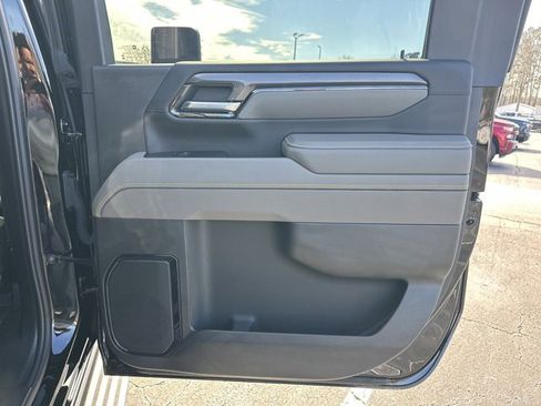 Certified 2025 Chevrolet Silverado 2500 ZR2 w/ Technology Package image 20