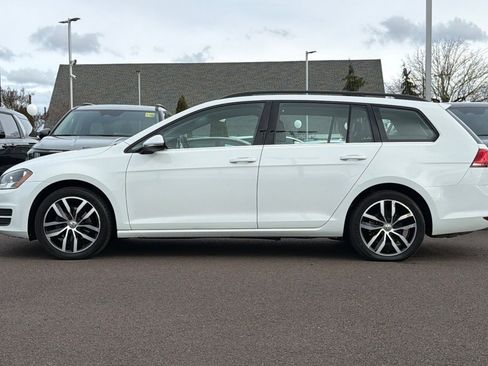 Used 2016 Volkswagen Golf Limited Edition image 7